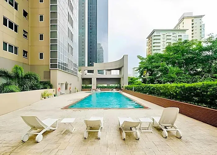 Cozy @soma Bgc Near Sm Aura And High Street 4* 마닐라