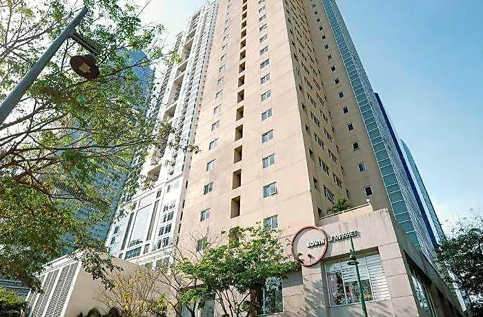 Cozy @soma Bgc Near Sm Aura And High Street 호텔 4*